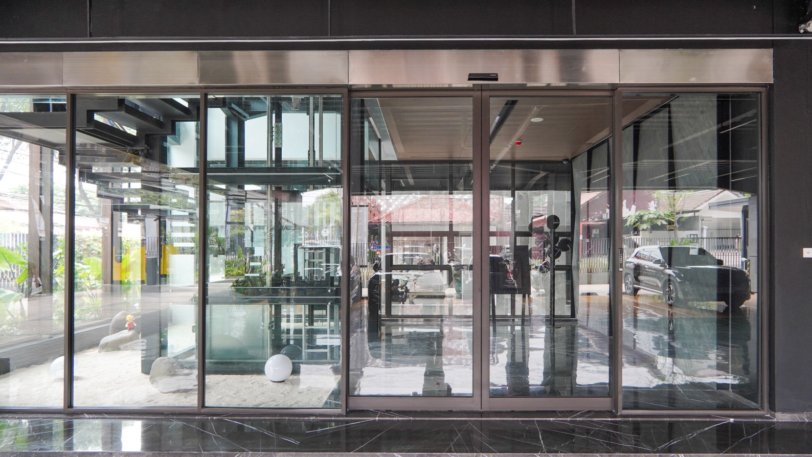 Pengaplikasian-Automatic-Door-pada-Kehidupan-Sehari-hari